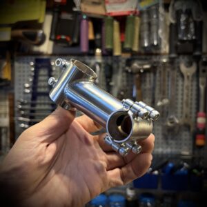 【NITTO】クランプオン MCR22 80mm 25.4 SIL